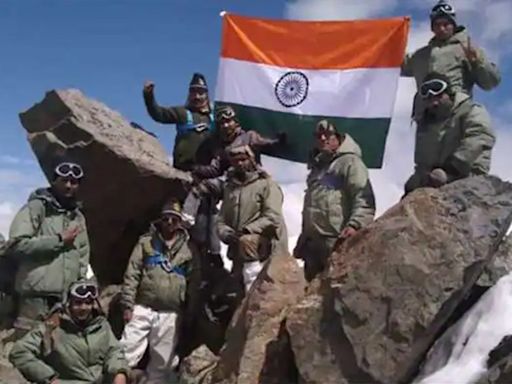 Kargil War Victory 25th Anniversary: Indian Army Flags Off Car Rally In Tribute To Bravehearts