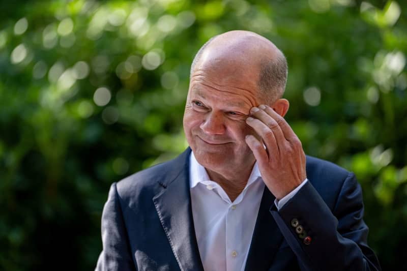 Germany's Scholz defends decision to expand control of land borders