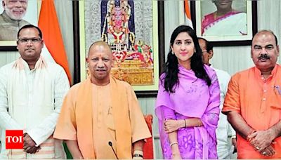 Yogi Adityanath concludes review meetings with public representatives from all 18 divisions of Uttar Pradesh | Lucknow News - Times of India