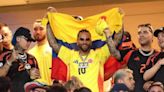 La furia de Maluma en la Copa América: video, pelea e insultos con hinchas argentinos, luego del gol de Lautaro Martínez