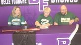 Nolan Wahlfeldt signs baseball letter-of-intent