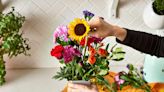 The Golden Rule Florists Swear By to Pick the Best Grocery Store Flowers Every Time