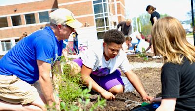 Springfield students celebrate Earth Day with campus cleanup, community garden