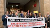 Abogados y procuradores rechazan en Ponferrada "la esclavitud" en el Turno de Oficio y anuncian acciones legales
