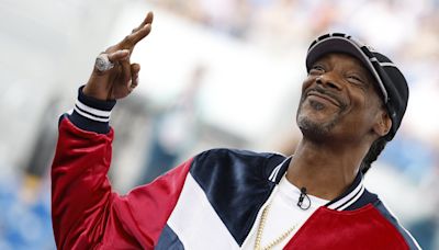 5 Snoop Dogg photos of the legend loving breaking at the 2024 Paris Olympics