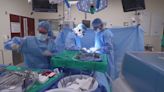 Surgeons at Northwestern Medicine successfully perform kidney transplant on conscious recipient