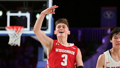 Wisconsin transfer Connor Essegian commits to Nebraska