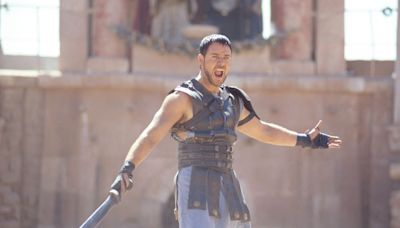 The Historically Inaccurate Reason That Product Placement Was Removed From The First Gladiator Film