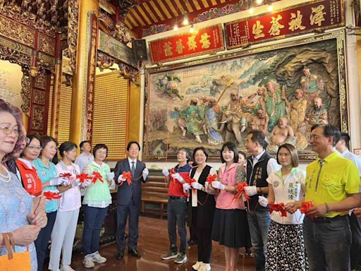 賴清德總統到彰化大庄慈雲寺 參香祈福贈匾「澤霈萬方」 | 蕃新聞