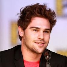 Grey Damon