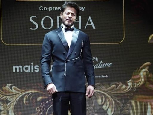 Shah Rukh Khan recalls ‘tough time’ during Aryan's arrest; asks Vanga for a film like Pushpa: All he said as IIFA host