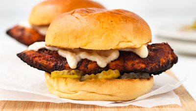 Copycat Popeyes Blackened Chicken Sandwich Recipe