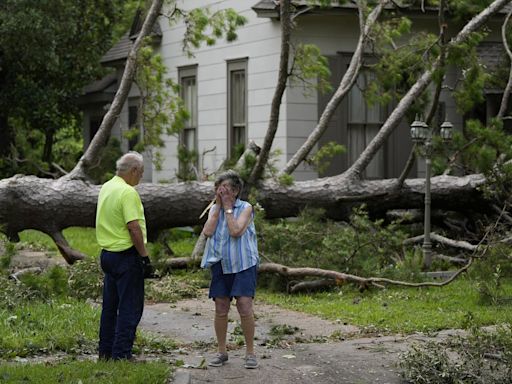 Texas officials say restoring electricity will take days after Beryl knocked out power to millions