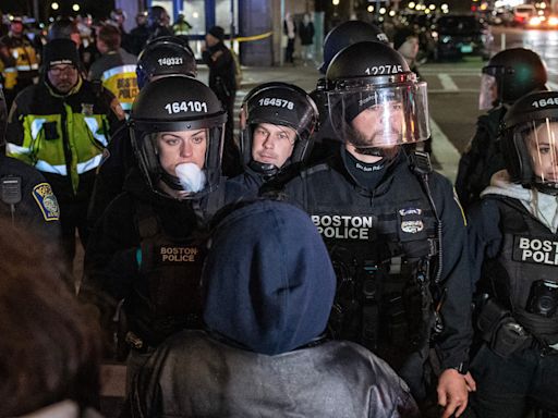 Columbia faces protest deadline; USC cancels main graduation ceremony: Live updates