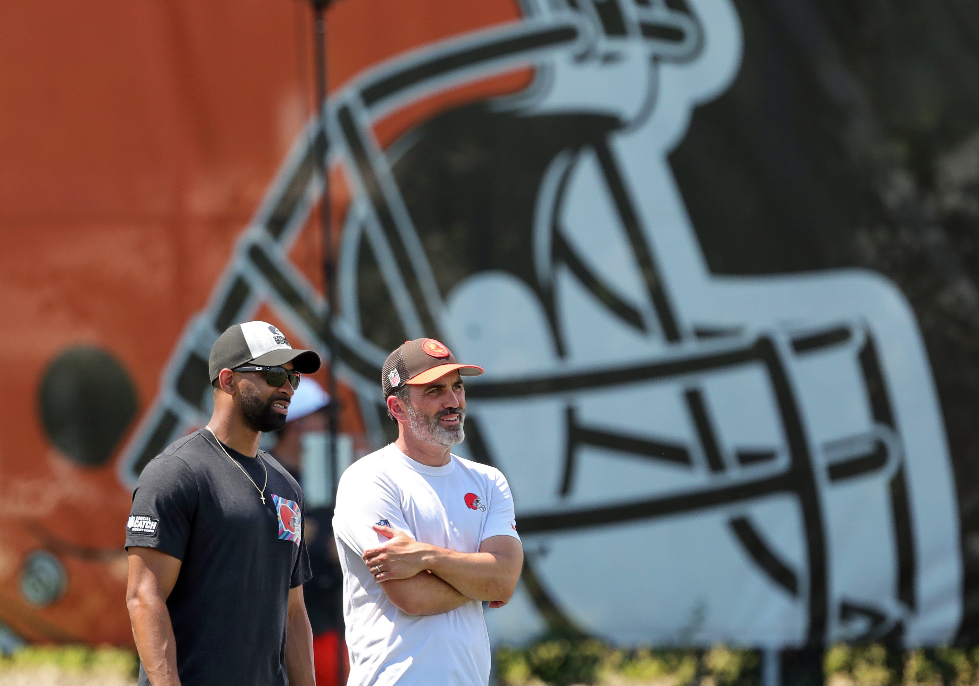 Cleveland Browns training camp day 4: Live updates from a rainy day at The Greenbrier