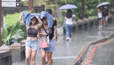 出門記得帶傘！7縣市發布大雨特報 恐一路下到晚上