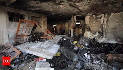 Israeli airstrikes kill at least 24 in Gaza city, say Gaza officials - Times of India