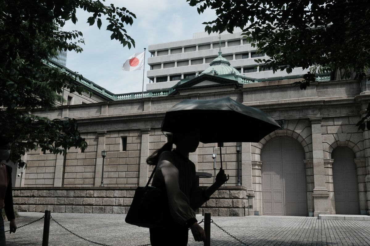 Japan Inflation Outlook Jumps, Backing BOJ Case for Rate Hike