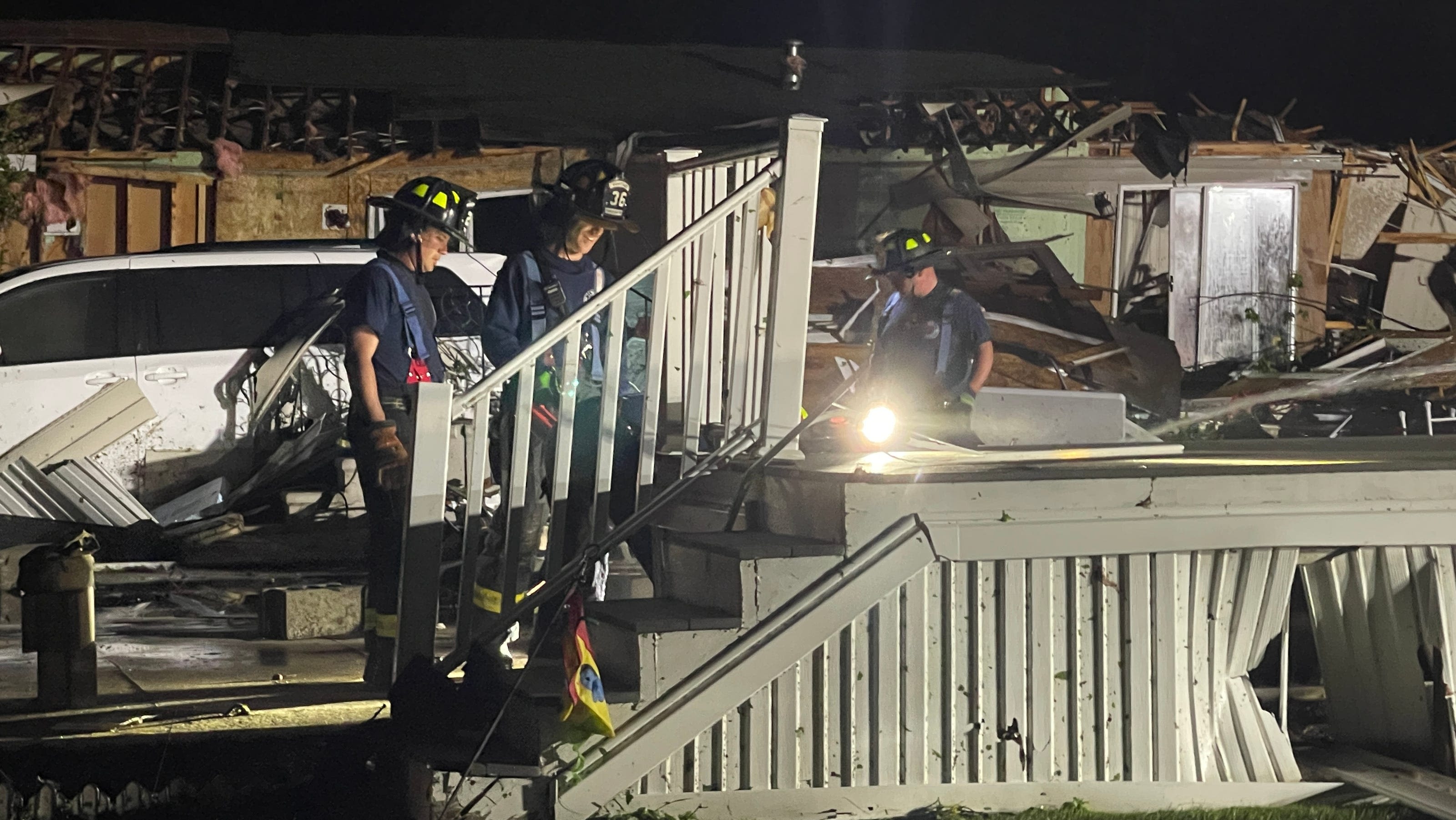 West Michigan tornadoes leave multiple injuries at mobile home park, damage FedEx facility