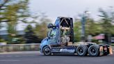 Daimler Truck unveils electric autonomous Class 8 rig - TheTrucker.com