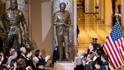 Rev. Billy Graham honored with statue unveiled at US Capitol: 'One of America's greatest citizens'