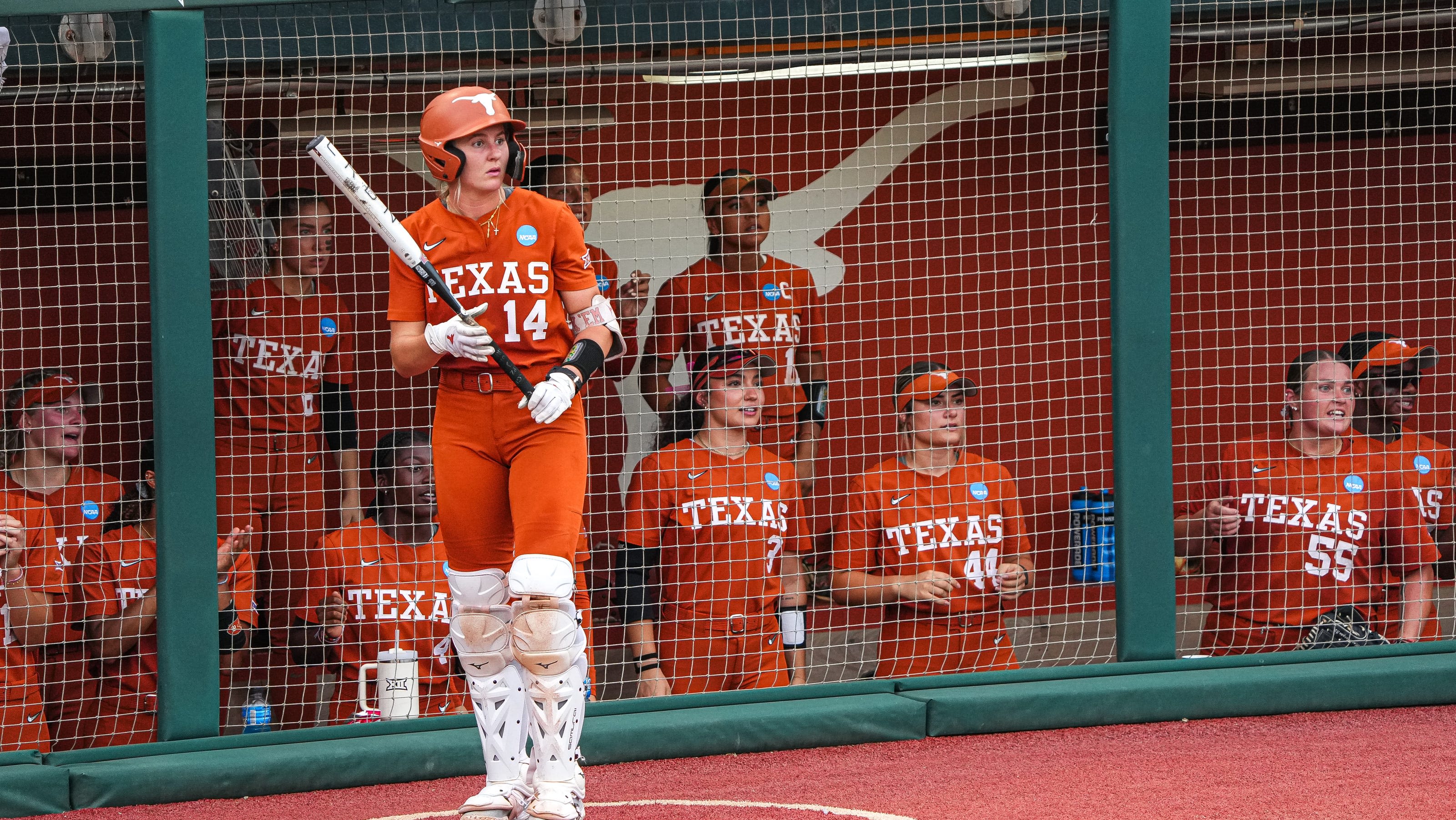 Replay: No. 1 Texas softball edges Texas A&M in Game 2 of NCAA Tournament super regional