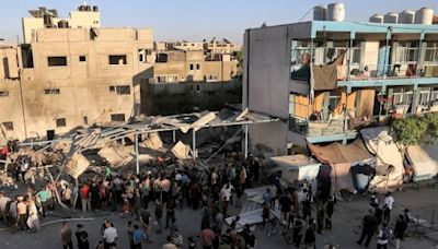 Reportan 16 muertos en Gaza en bombardeo israelí en escuela de desplazados