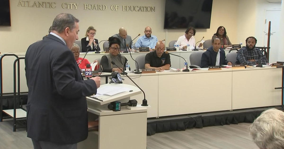 Atlantic City school board declines to discuss allegations against Superintendent La'Quetta Small at meeting