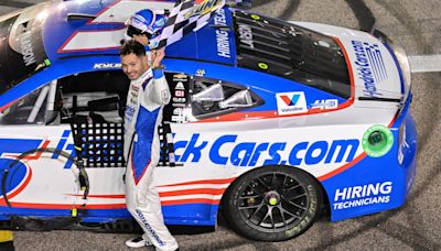 Winners, losers after Sunday's Kansas Cup race won by Kyle Larson