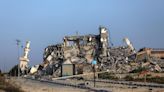Más de 30 muertos en un bombardeo israelí de una vivienda en el centro de la Franja