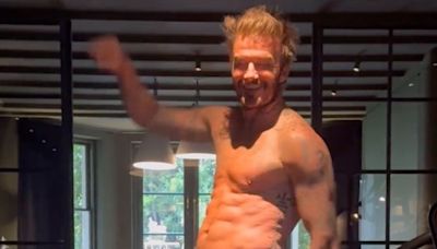 David Beckham exhibe su esculpido torso para celebrar su 49 cumpleaños