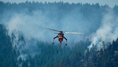 Heat, erratic winds and possible lightning could complicate the battle against California wildfire