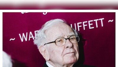 Warren Buffett cuts BofA stake again, unloads $3 billion this month