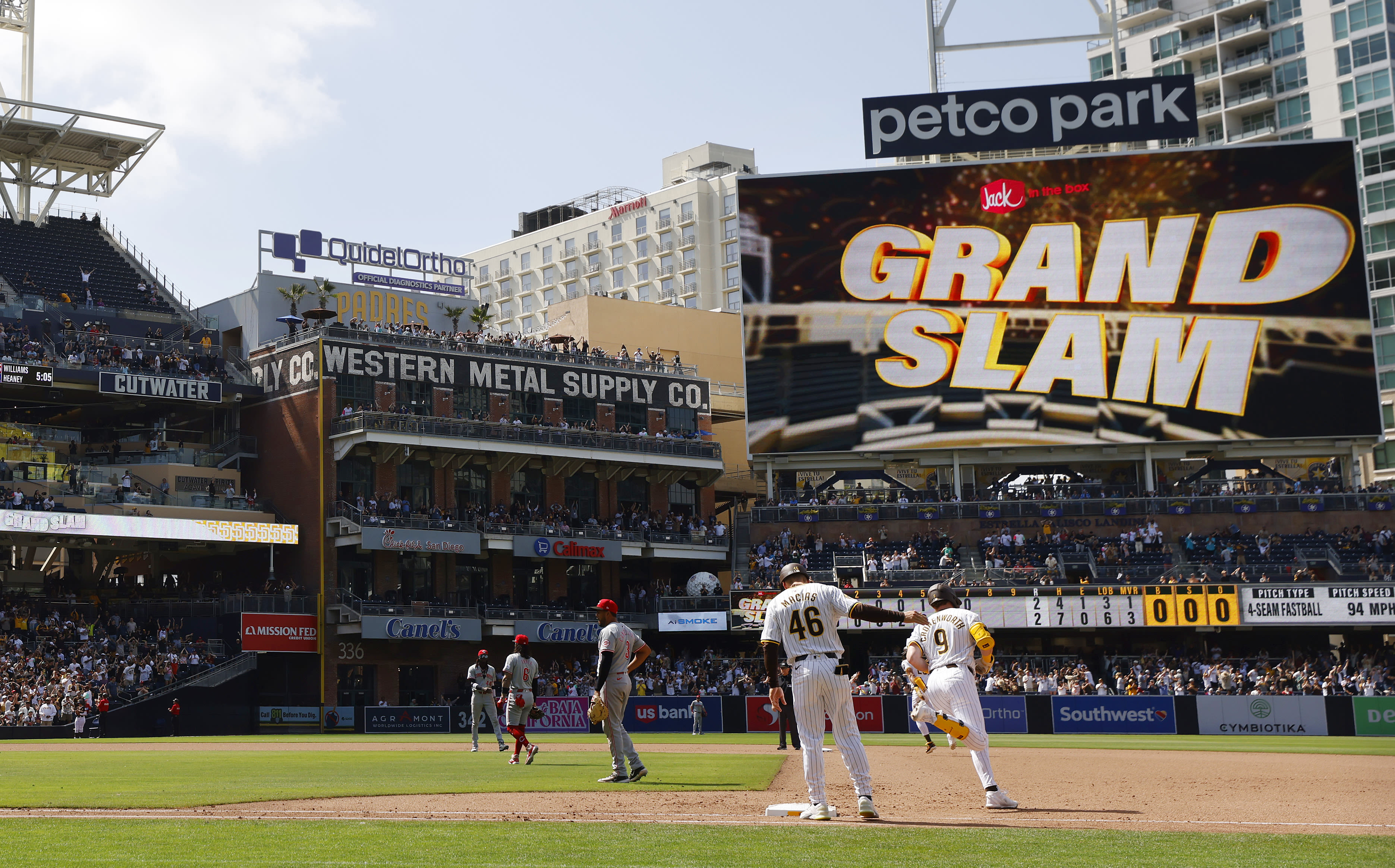 Jake Cronenworth's slam caps grand day for Padres, Joe Musgrove