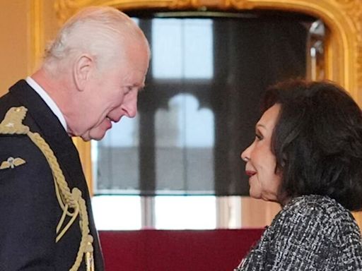 Shirley Bassey looks ageless as star breaks royal protocol with Charles in error