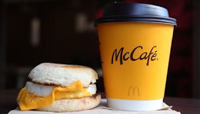 The Exact Time McDonald's Switches From Breakfast To Lunch