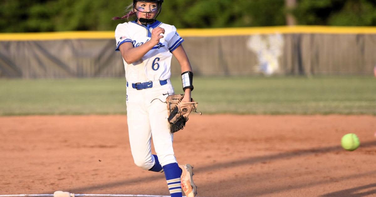 ROUNDUP: Stags softball stays alive