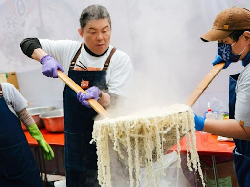 曾國城拌麵副業迎10周年 實體麵館插旗信義區