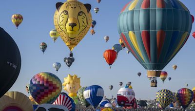 International fiesta fills New Mexico's sky with colorful hot air balloons