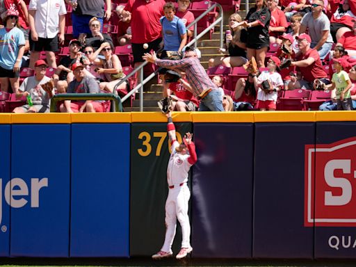 Last-place Reds drop to 8 games under .500 with 5-3 loss to Cardinals