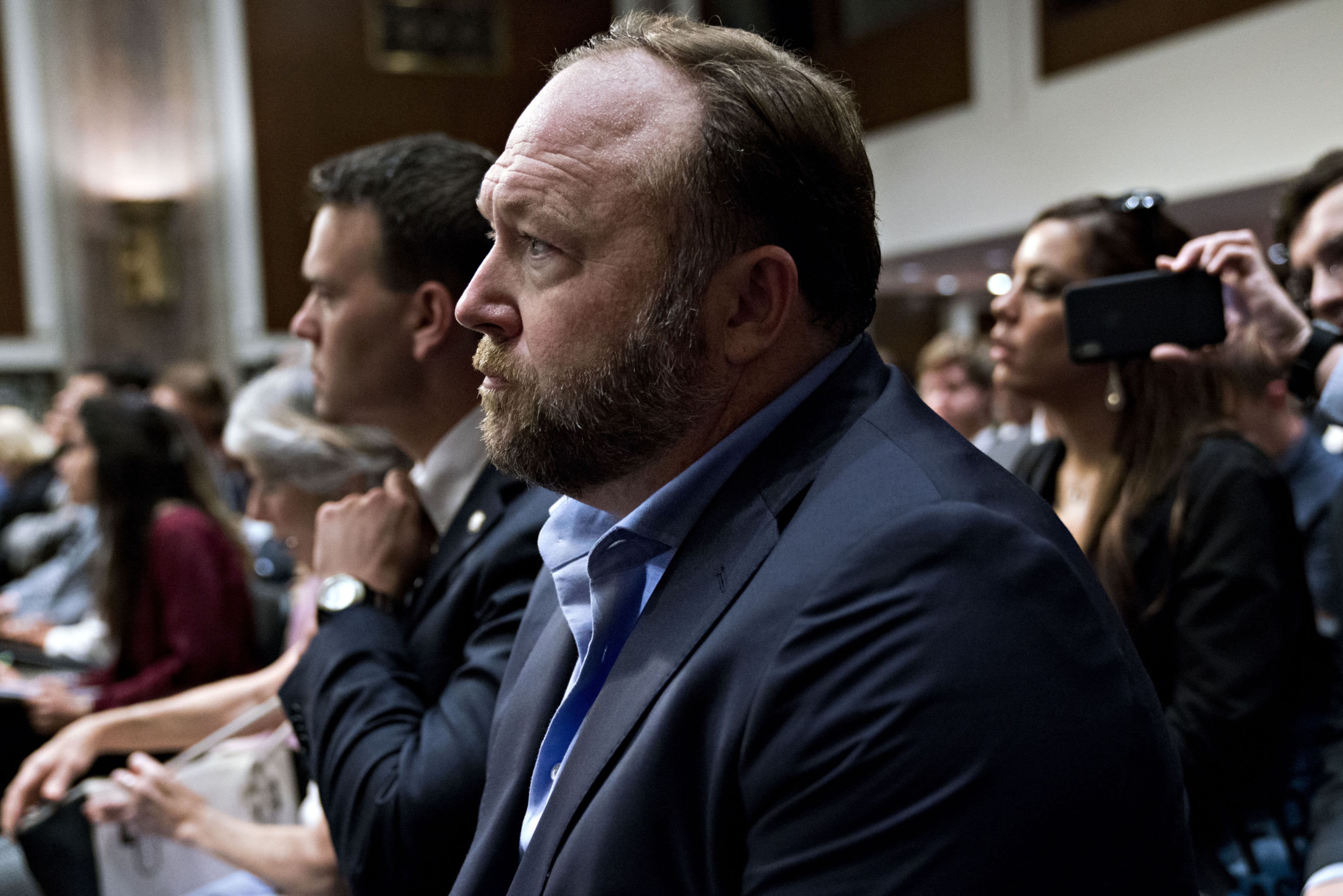 Alex Jones Bankruptcy Trustee’s Sale Efforts Challenged by DOJ