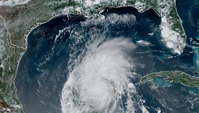 Costa de Texas se prepara para impacto de Beryl; se espera que recupere fuerza de huracán