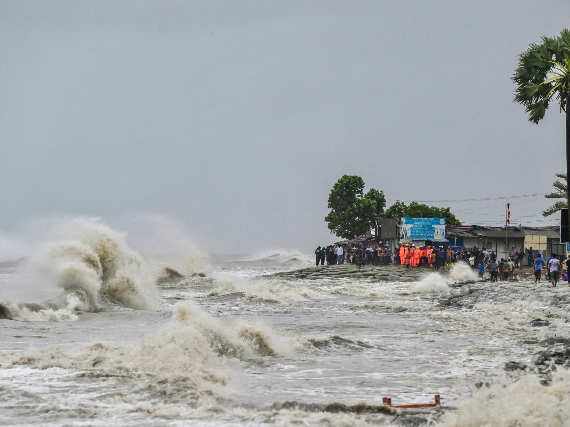 Cyclone Remal slams into Bangladesh coast