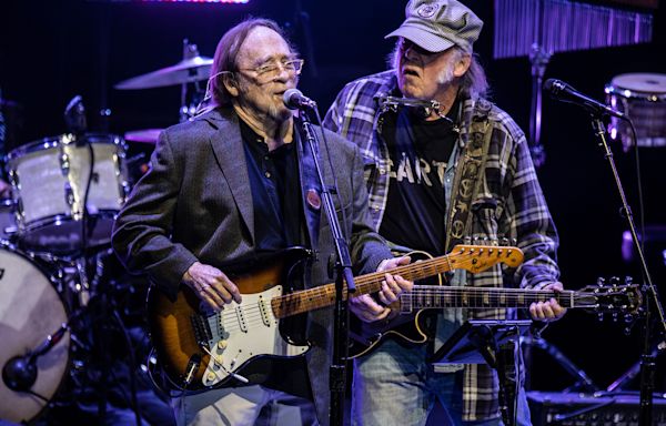 Neil Young and Stephen Stills to Headline ‘Harvest Moon’ Charity Concert