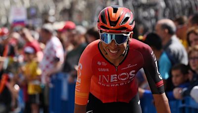 Egan Bernal niega tener covid-19 y continúa en el Tour de Francia