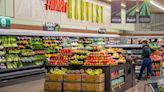 Inflation data: grocery prices begin to fall, fast food remain on the rise
