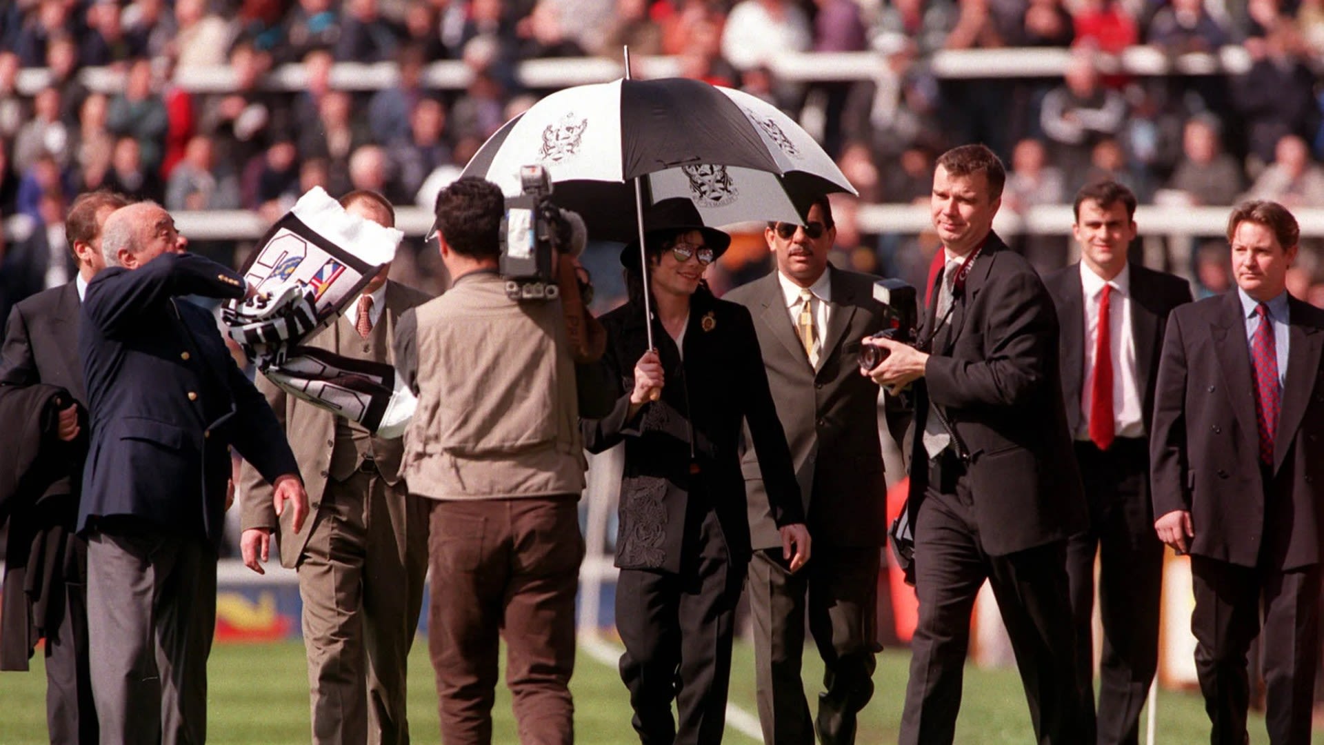 Chris Coleman was left stunned by Michael Jackson's FEET in Fulham dressing room