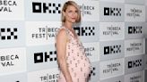 Claire Danes lució en la alfombra roja su panza de embarazada: a los 43 años, será madre por tercera vez