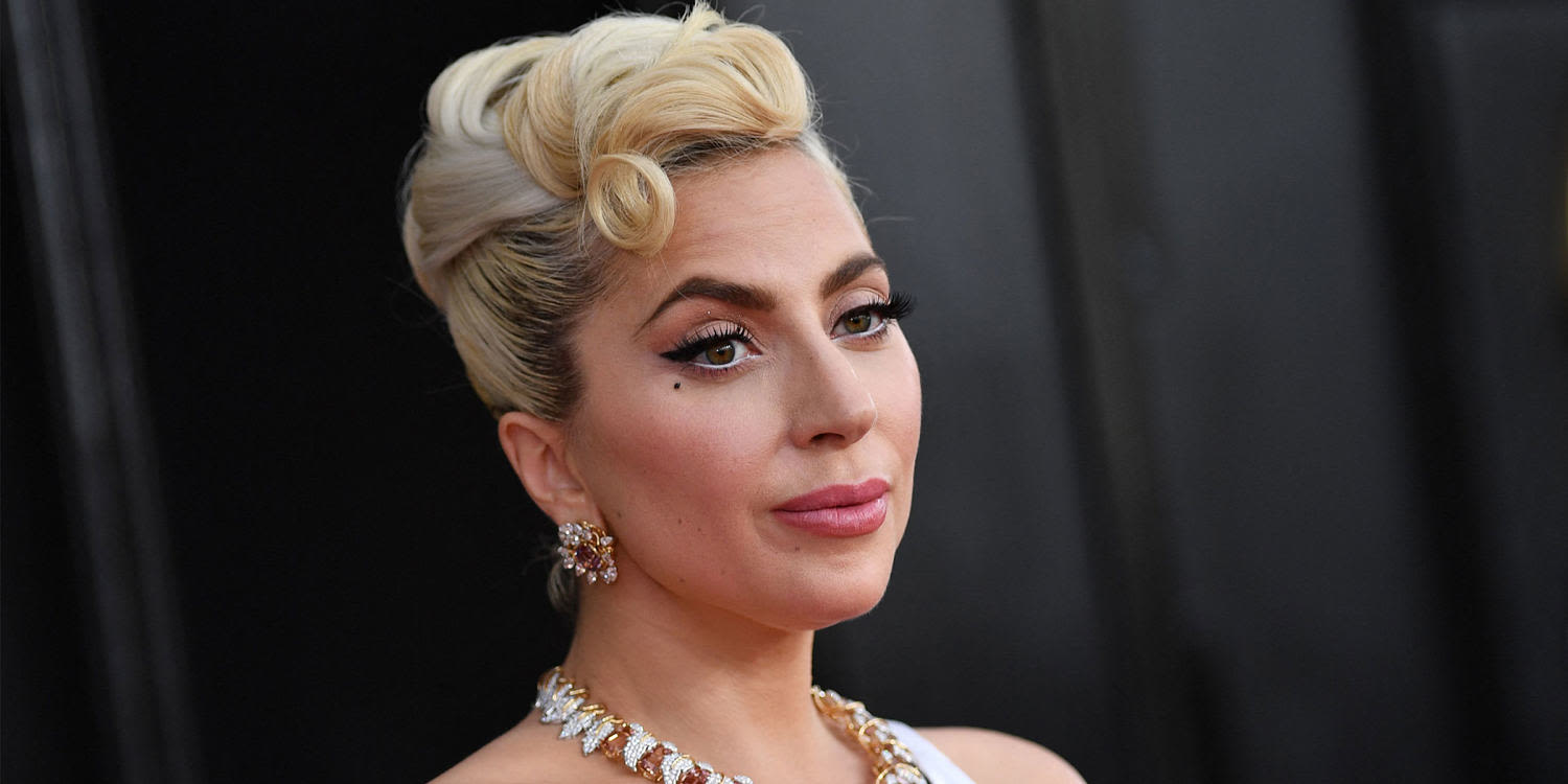 Lady Gaga uses Taylor Swift lyric to debunk pregnancy rumors