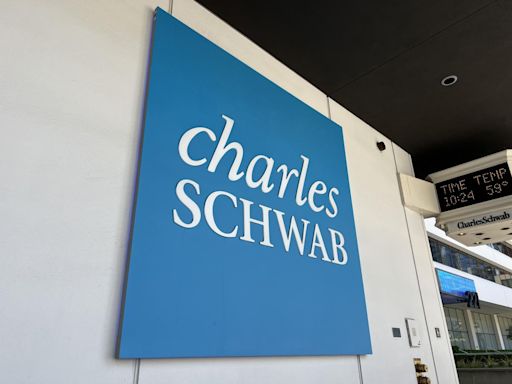 Charles Schwab Stock Is Trailing S&P500 By 8% YTD, What To Expect From Q2 Results?